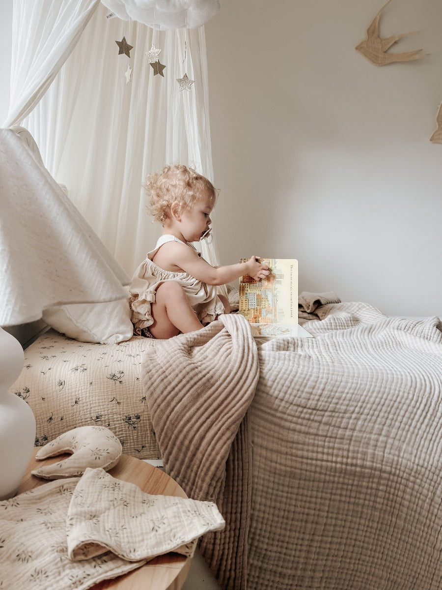 Take neutral and soft and Scandinavian style bedding with an Aussie design. This bedroom is what dreams are made of. It has the soft neutral vibes and luxury in aesthetic and feel.  The Softie is the perfect throw for its' good looks and incredible softness in 8 crinkly layers of pure 100% GOTS organic cotton gauze. 